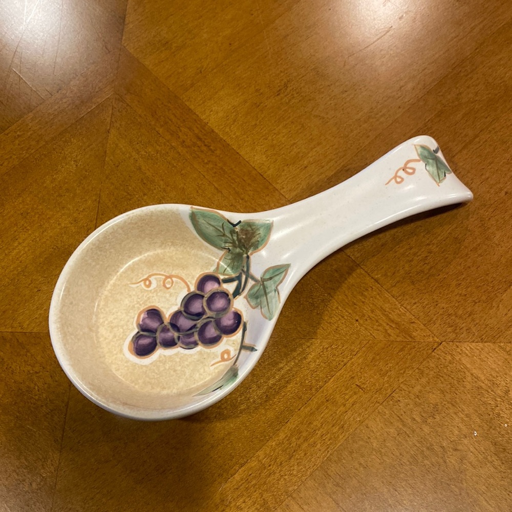 Mikasa Spoonrest in Chablis Pattern